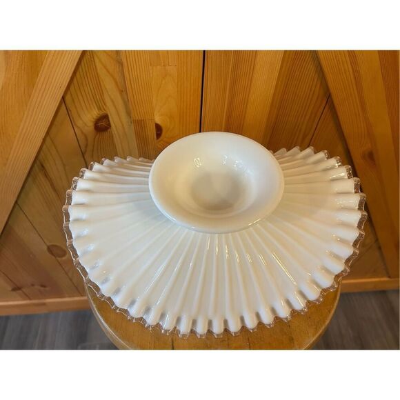 FENTON ART GLASS SILVER CREST 12" DIAMETER LOW FOOTED BANANA BOWL (8725) - Picture 8 of 12